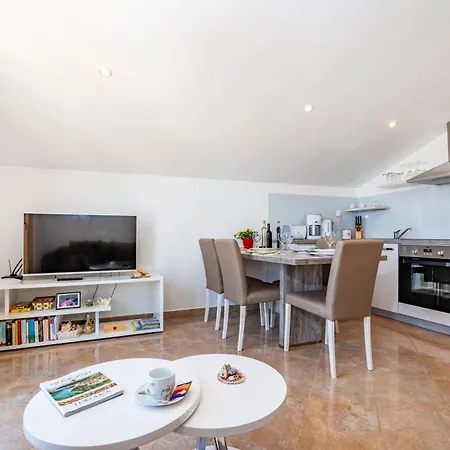 Dreamview & Heated Pool At Lucija 2 * Новиград-Далмация