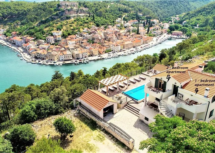 Апартаменты Dreamview & Heated Pool At Lucija 2 *