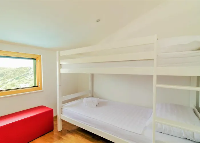 Dreamview & Heated Pool At Lucija 2 Apartman *